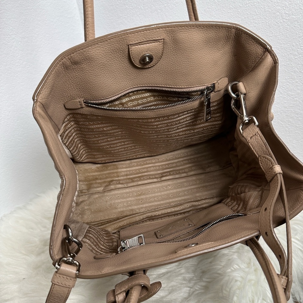 💯Authentic Prada Beige Leather Two-way  Bag🍀 - Picture 13 of 16